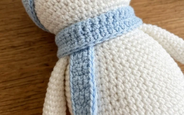 Christmas Snowman Amigurumi Free Pattern - Free Amigurumi Crochet Patterns